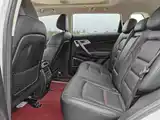 Фото 8 - Geely Atlas