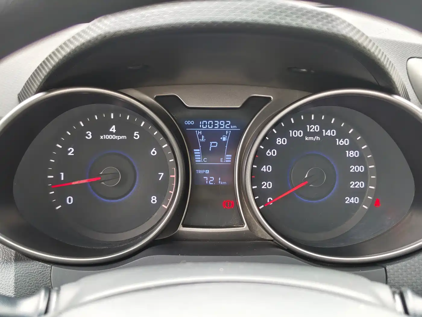 Hyundai Veloster 2012 1.6L Automatic Luxury Edition фото 28