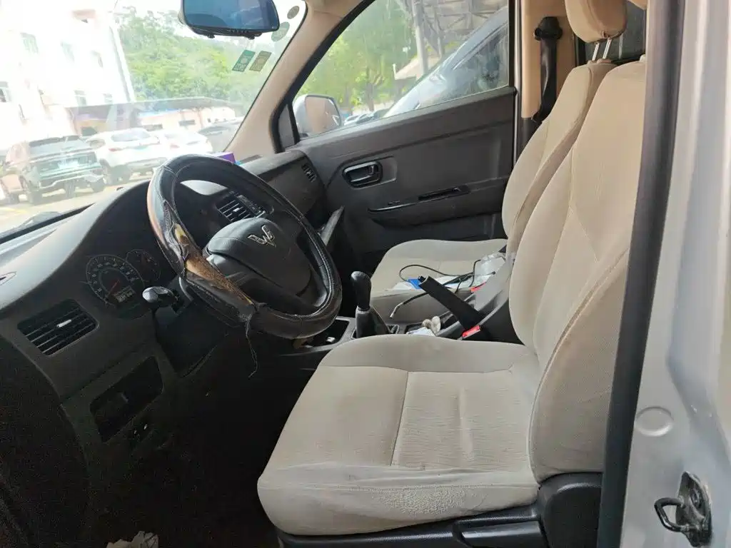 Wuling Motors Wuling Rongguang V 2018 2018 1.5L Standard