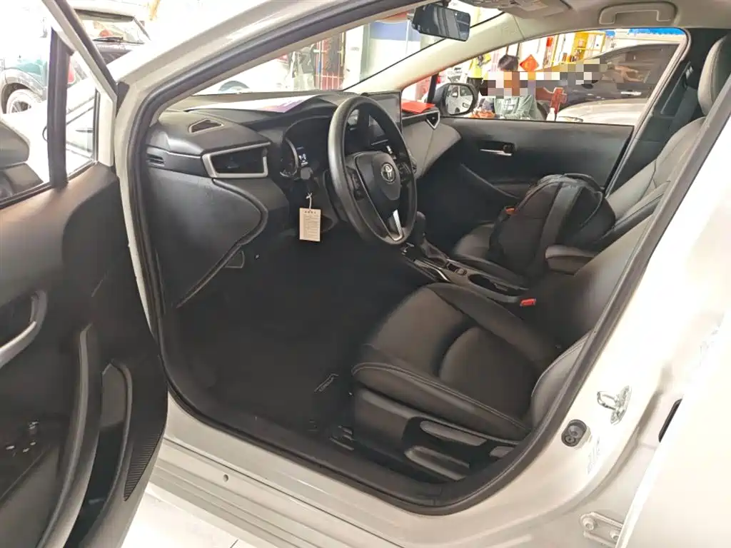 Toyota Corolla 2022 1.2T S-CVT Pioneer PLUS Edition фото 12