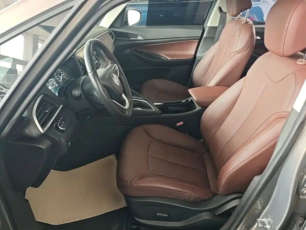 Фото 15 - Buick GL6