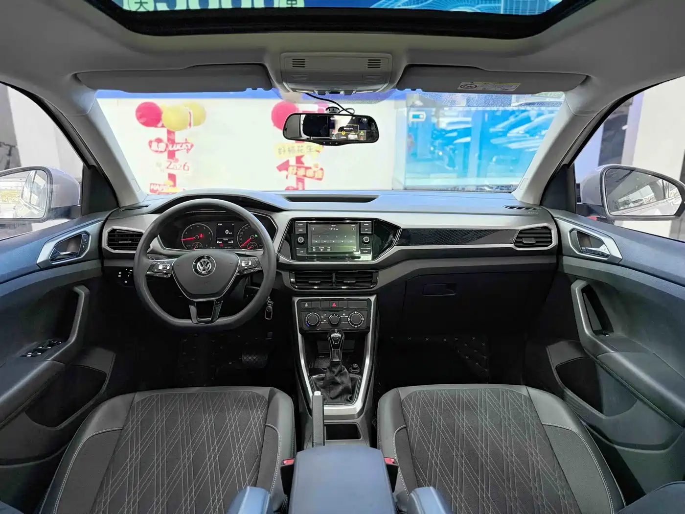 Volkswagen T-Cross 2019 1.5L Automatic Comfort Edition фото 5