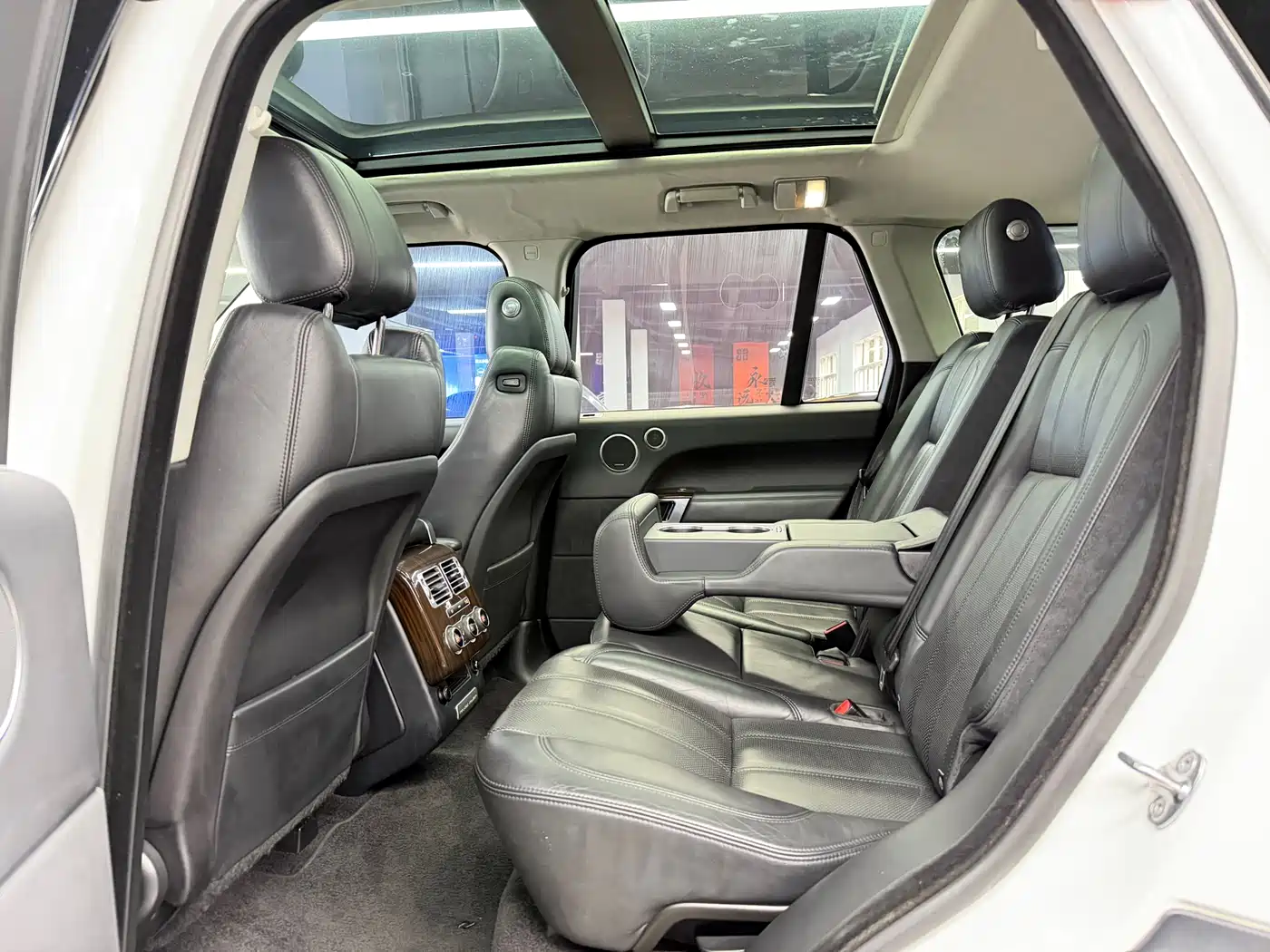 Land Rover Range Rover 2013 NA 5.0 V8 Vogue фото 5