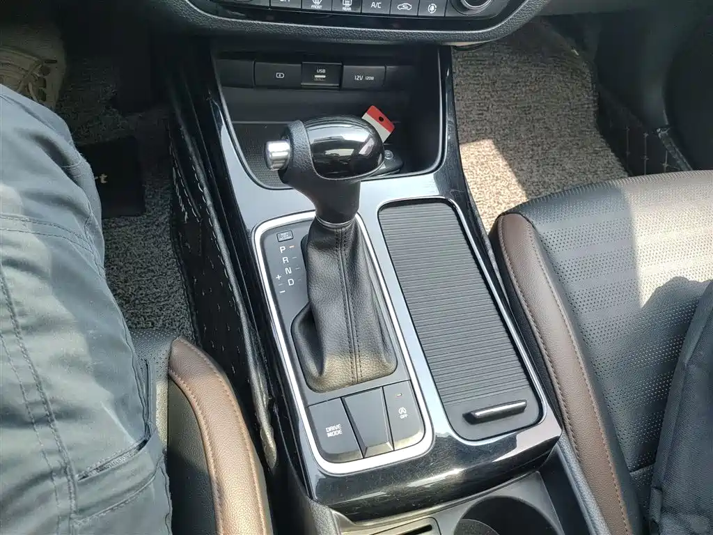 Kia Kaishen 2017 1.8L Automatic GLS фото 14