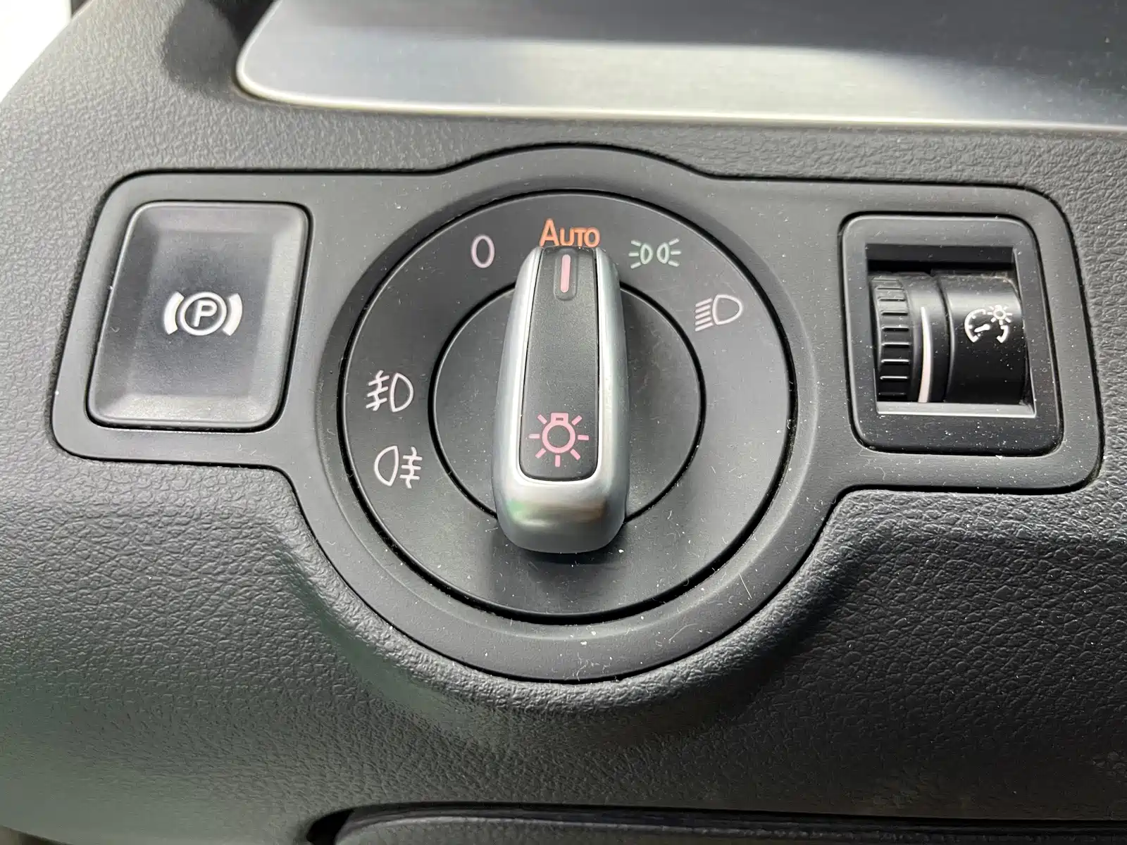 Photo 18 - Volkswagen CC
