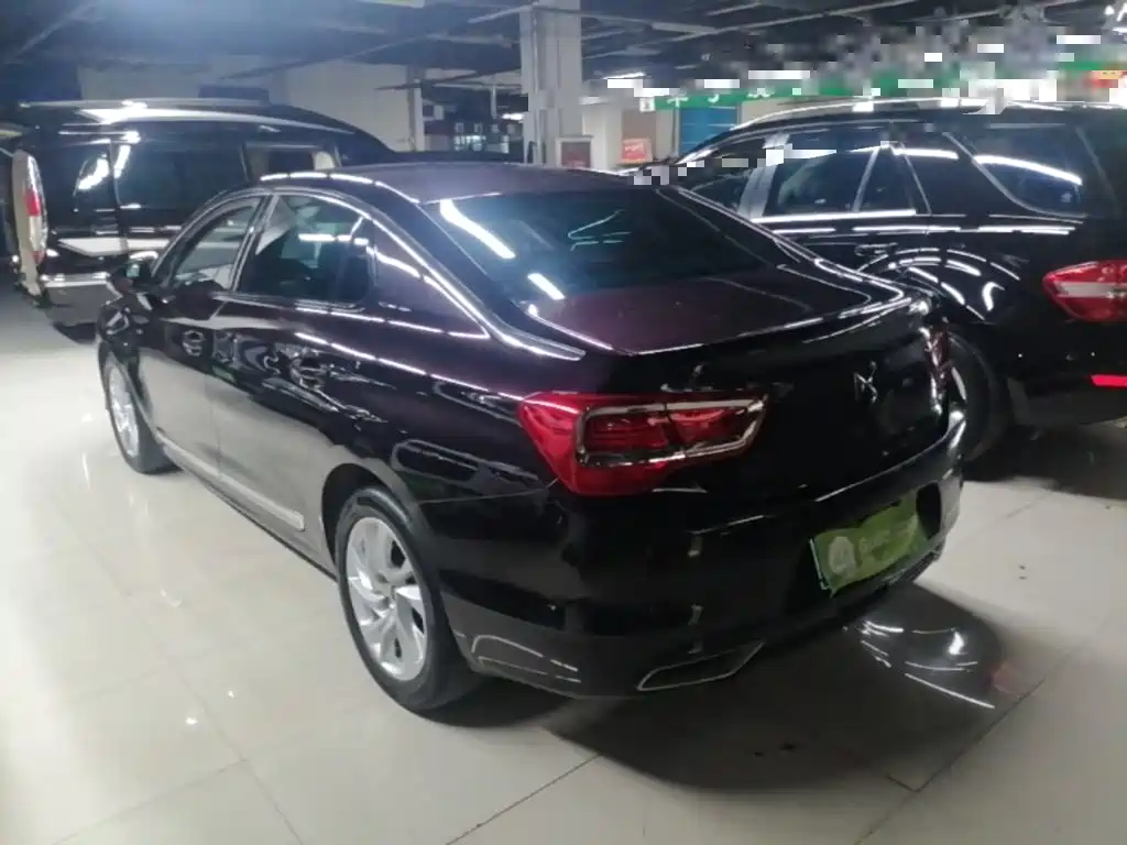DS 5LS 2018 2016 1.6T Comfort Edition THP160