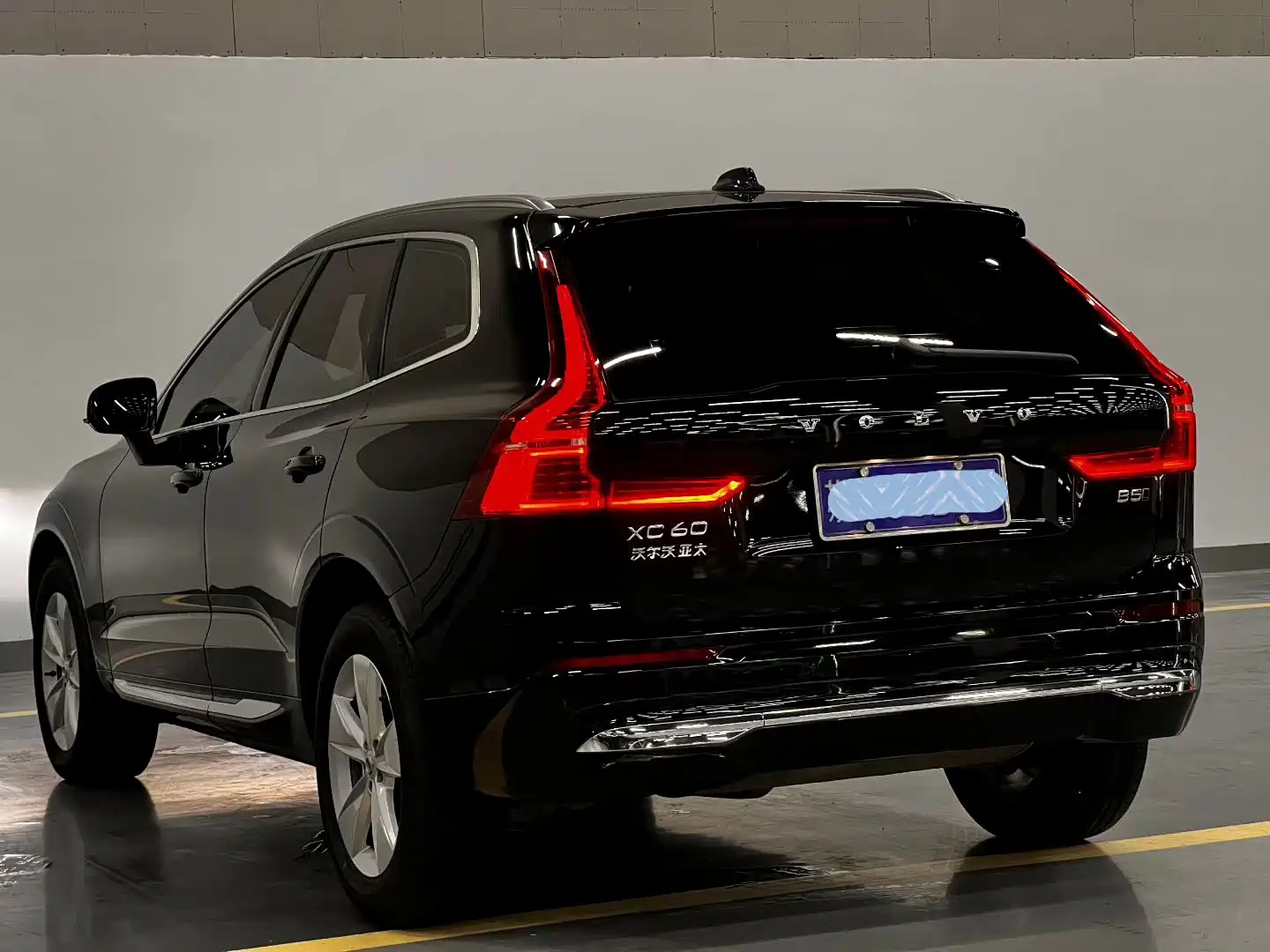 Фото 4 - Volvo XC60