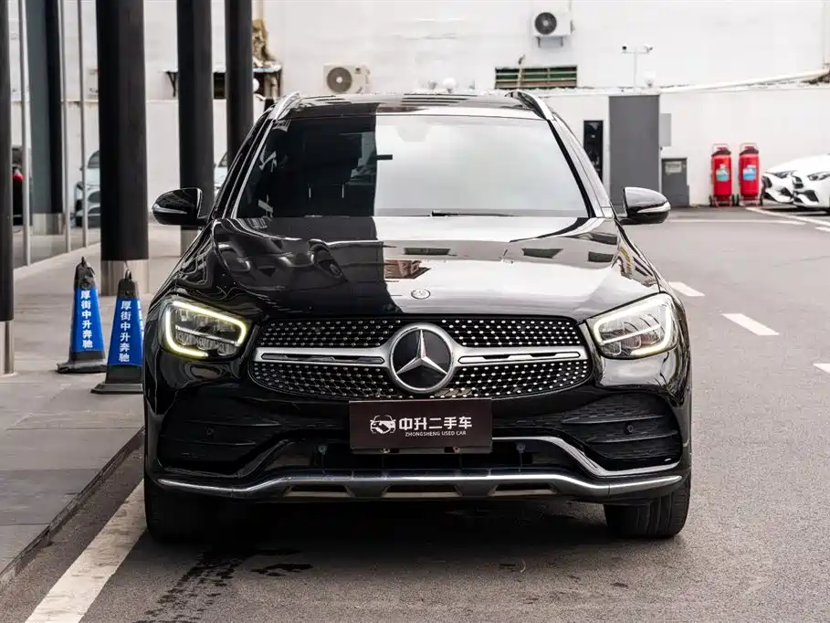 MERCEDES-BENZ GLC