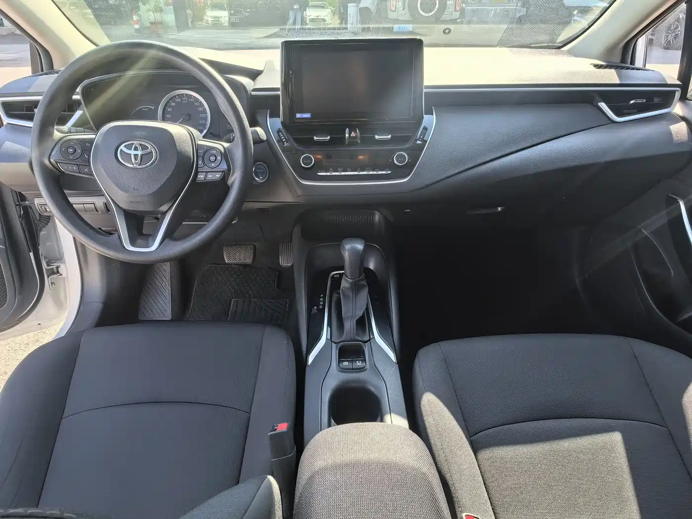 Toyota Corolla 2023 1.8L Smart Hybrid Dual Engine Elite Edition фото 9