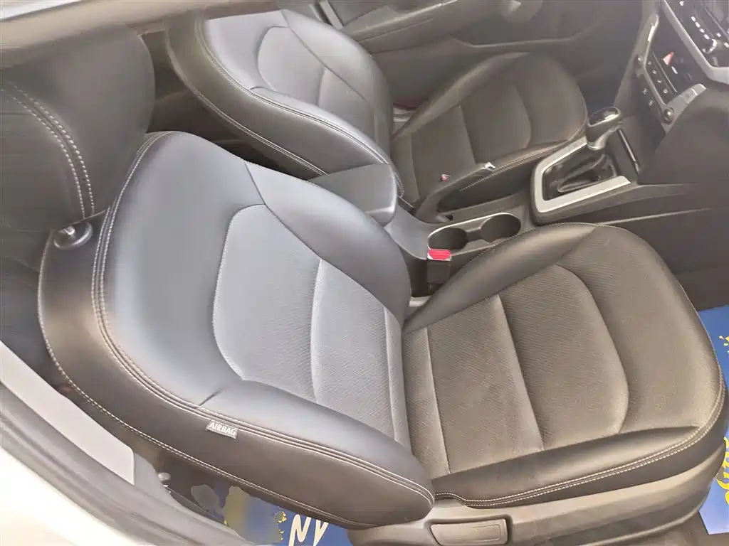 Hyundai Elantra 2016 Model 1.6L Automatic Smart Elite фото 24