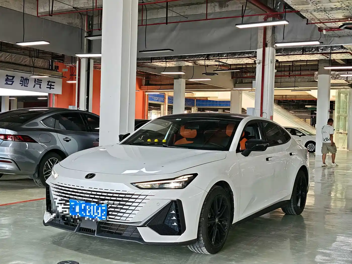 CHANGAN UNI-V