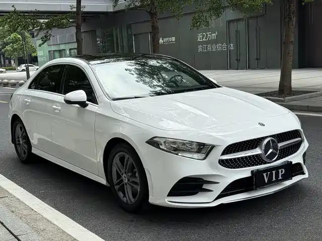 MERCEDES-BENZ A CLASS