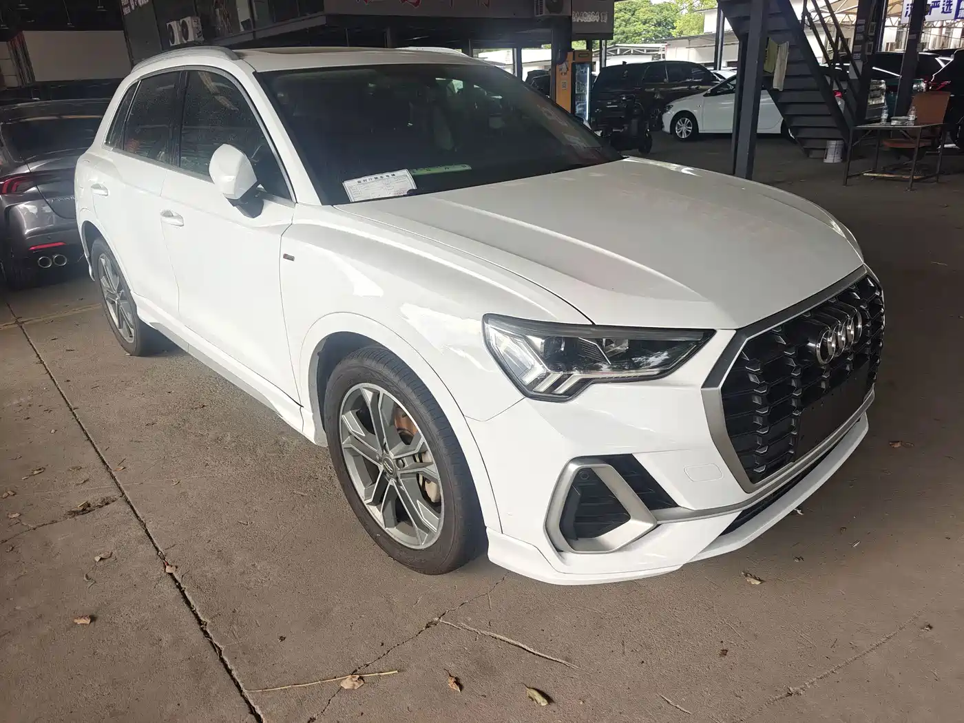Фото 3 - Audi Q3