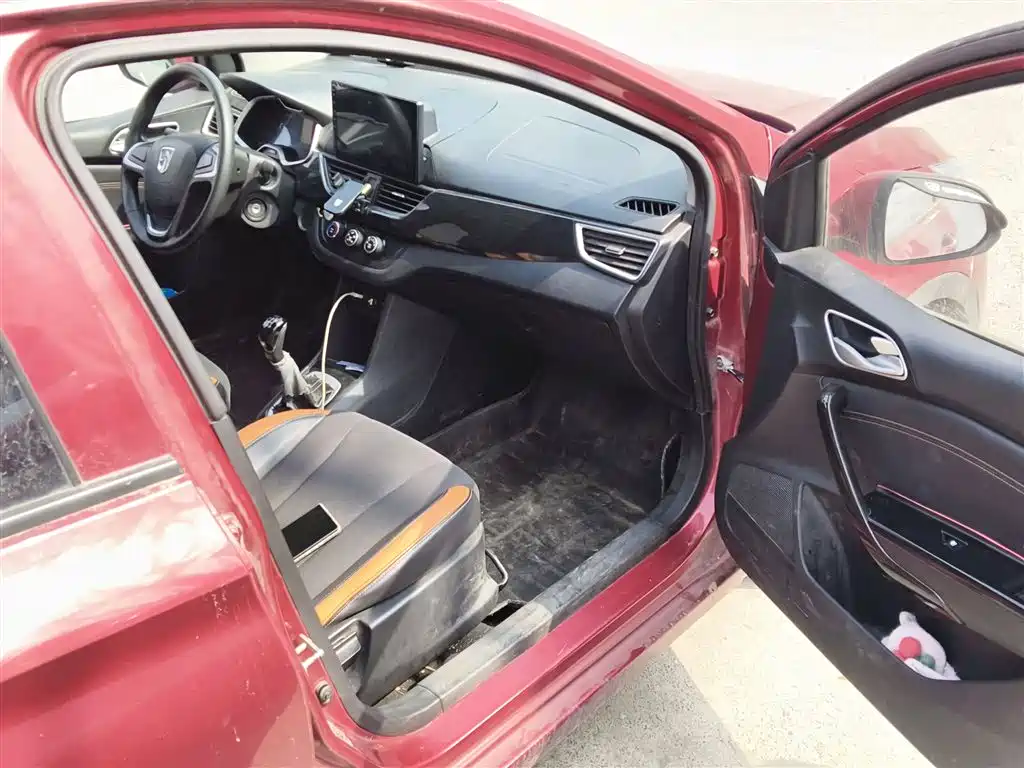 Baojun 310 2018 2016 1.2L Manual Fashion Model