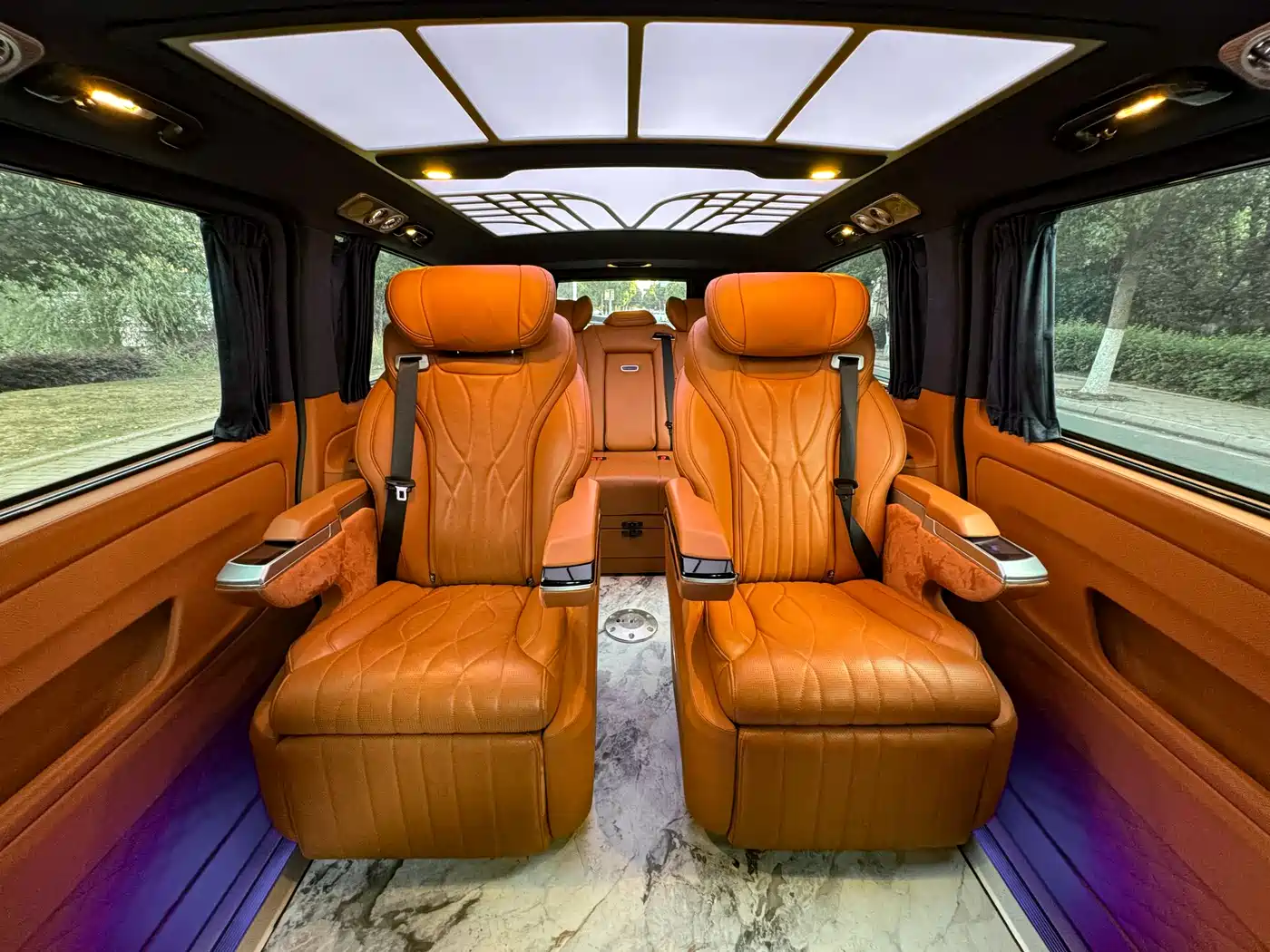 Mercedes-Benz Vito 2021 2.0T Business Edition 7-seater фото 11