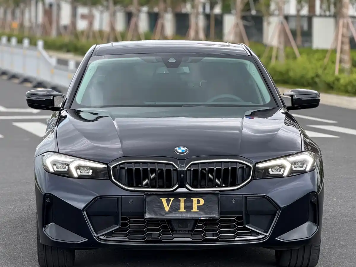 BMW 3 Series 2026 2026 330Li M Sport Shadowline Package