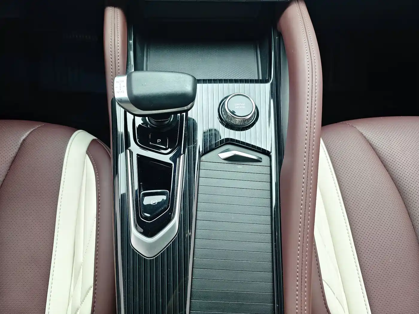 GEELY AUTOMOBILE XINGYUE L