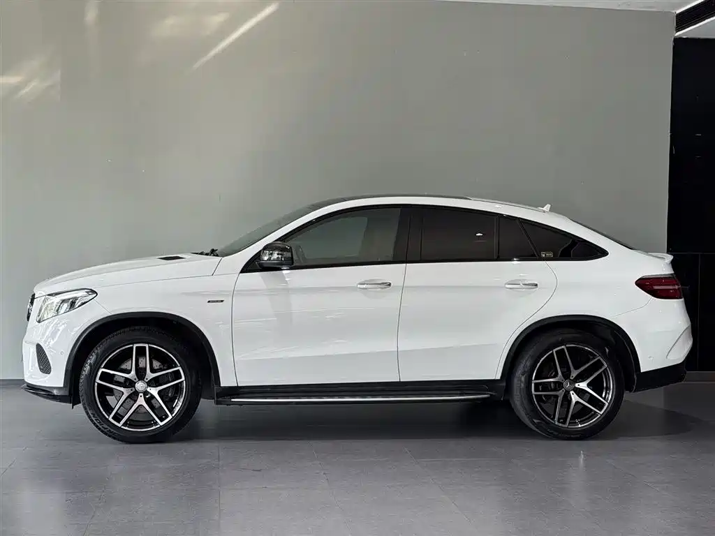 Mercedes-Benz GLE Coupe 2015 GLE 450 AMG 4MATIC Coupe SUV фото 2