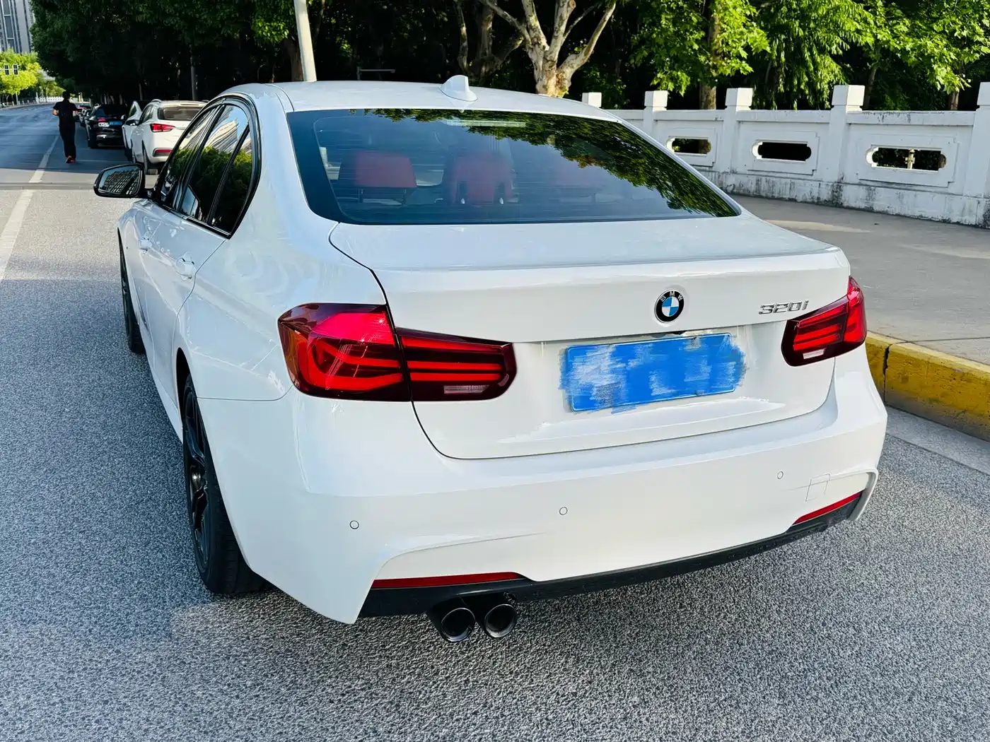 BMW 3 Series 2019 320i M Sport Black Night Edition фото 9