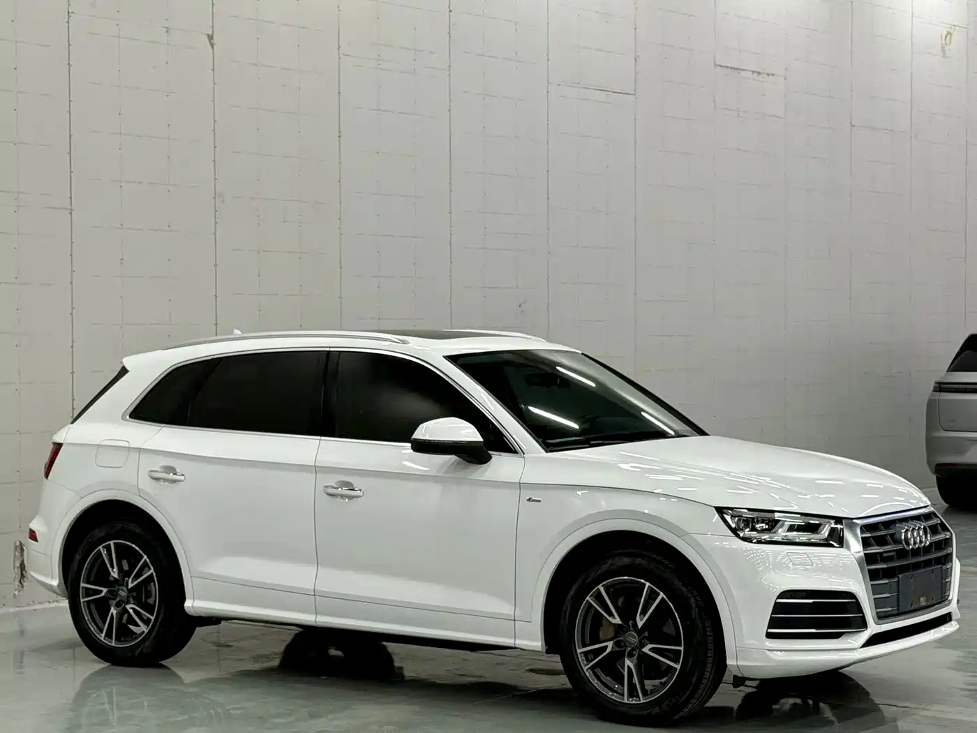 Audi Q5L 2018 45 TFSI Exclusive Fashion (China V)