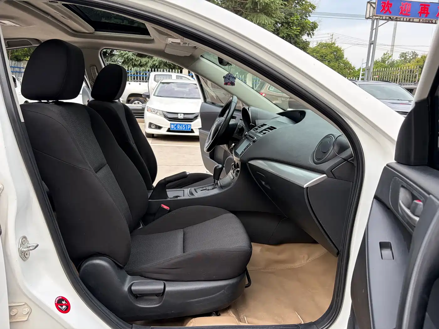 Mazda Mazda3 Axela 2013 2013 Sedan 1.6L Automatic Elite