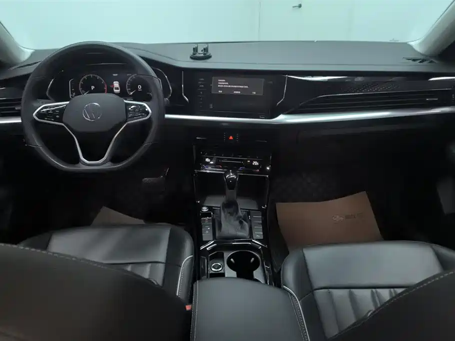 Volkswagen Passat 2023 Facelift 330TSI Starlight Elite Edition фото 12