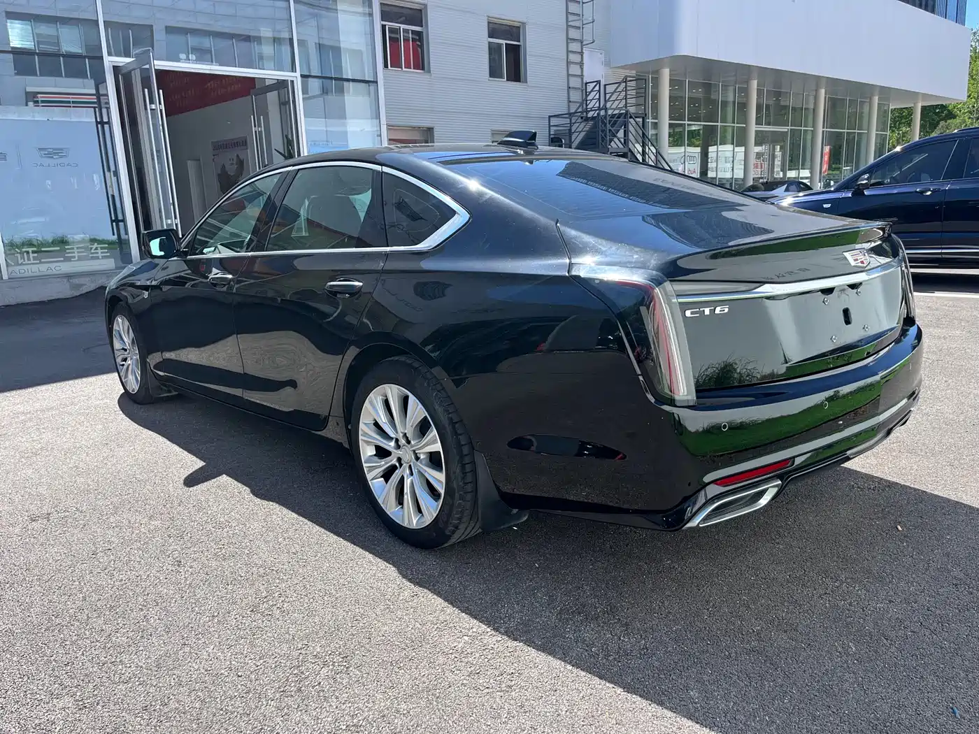 Cadillac CT6 2023 28T Luxury Edition фото 14