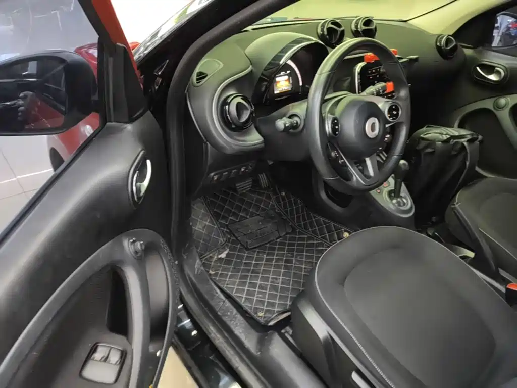 smart forfour 2018 2018 1.0L 52kW Passion Edition