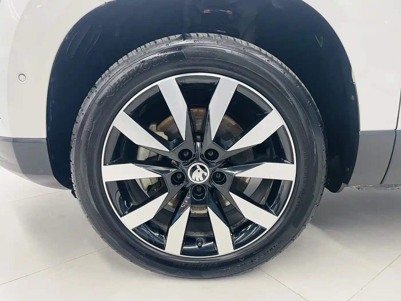 Škoda Karoq 2019 TSI280 Smart Drive Luxury Edition China VI фото 3