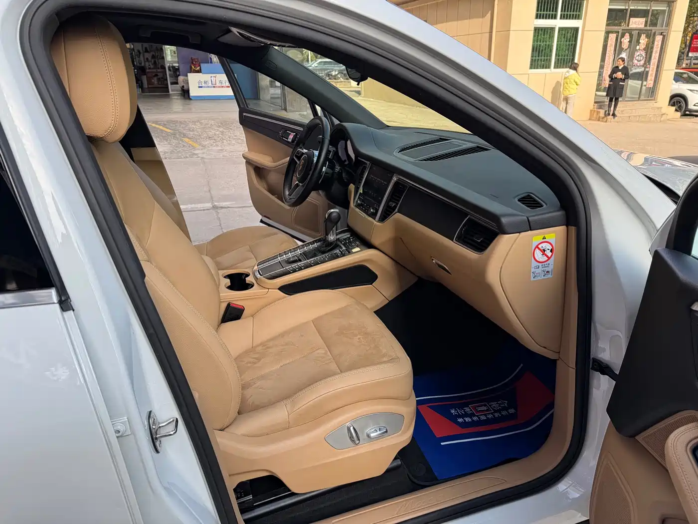 Porsche Macan 2017 Macan 2.0T фото 20