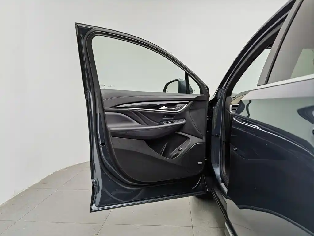 Фото 8 - Buick Enclave