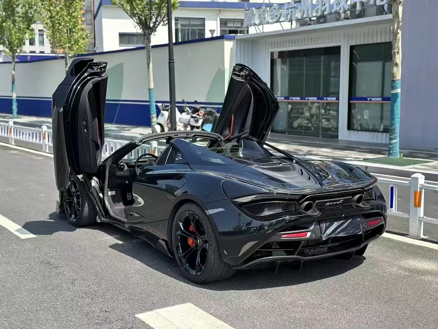 McLaren 720S 2019 4.0T Spider фото 3