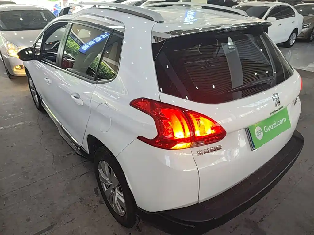 Peugeot 2008 2016 2014 1.6L Automatic Fashion Edition