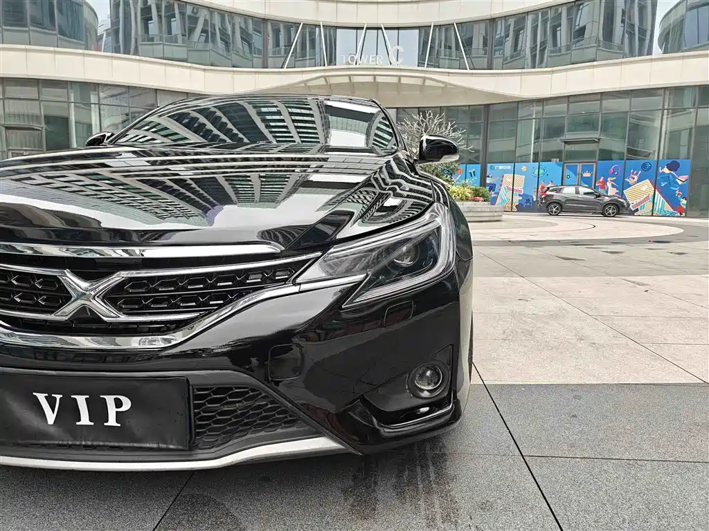 Toyota Reiz 2013 2.5V Premium Edition фото 6