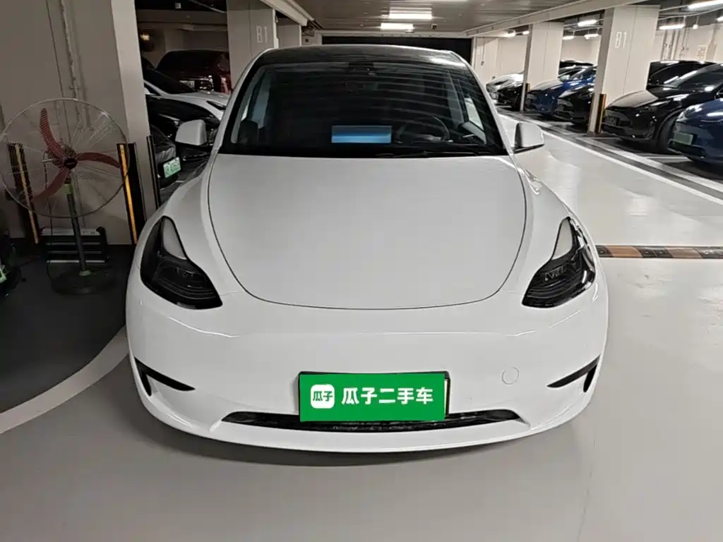 Фото 3 - Tesla Model Y