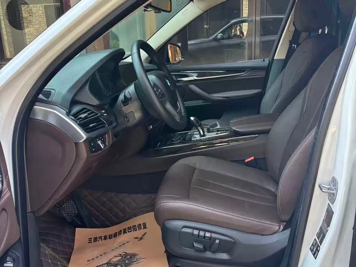 BMW X5 (Import) 2018 xDrive28i фото 4