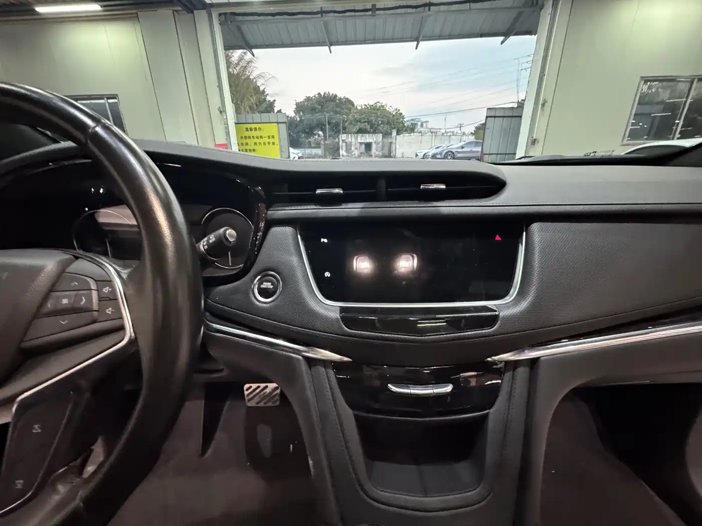 Cadillac XT5 2022 2.0T 2WD Luxury фото 22