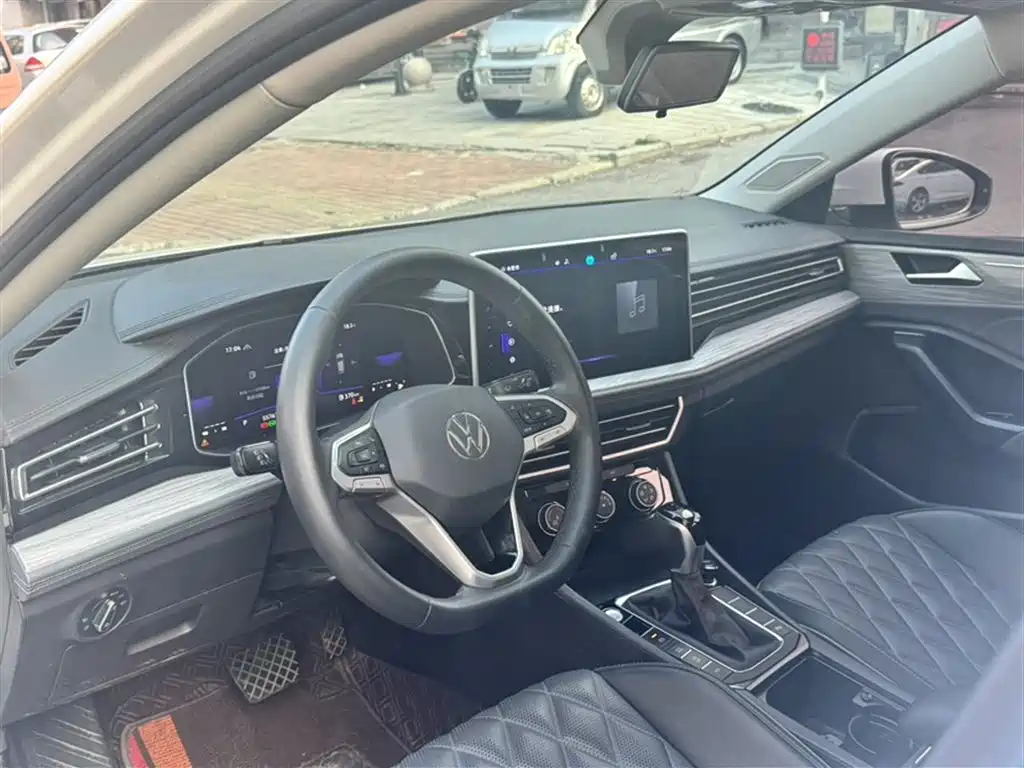 Volkswagen Sagitar 2023 300TSI DSG Surpassing Edition фото 22