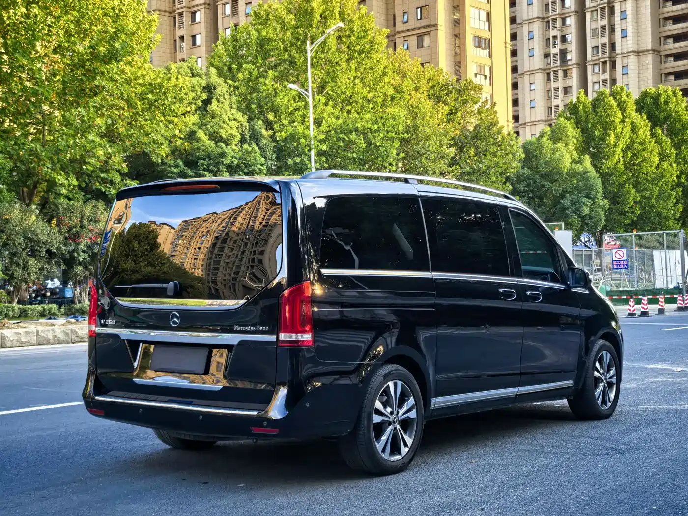 Mercedes-Benz V-Class 2018 V 260 Navigator Edition China VI фото 7