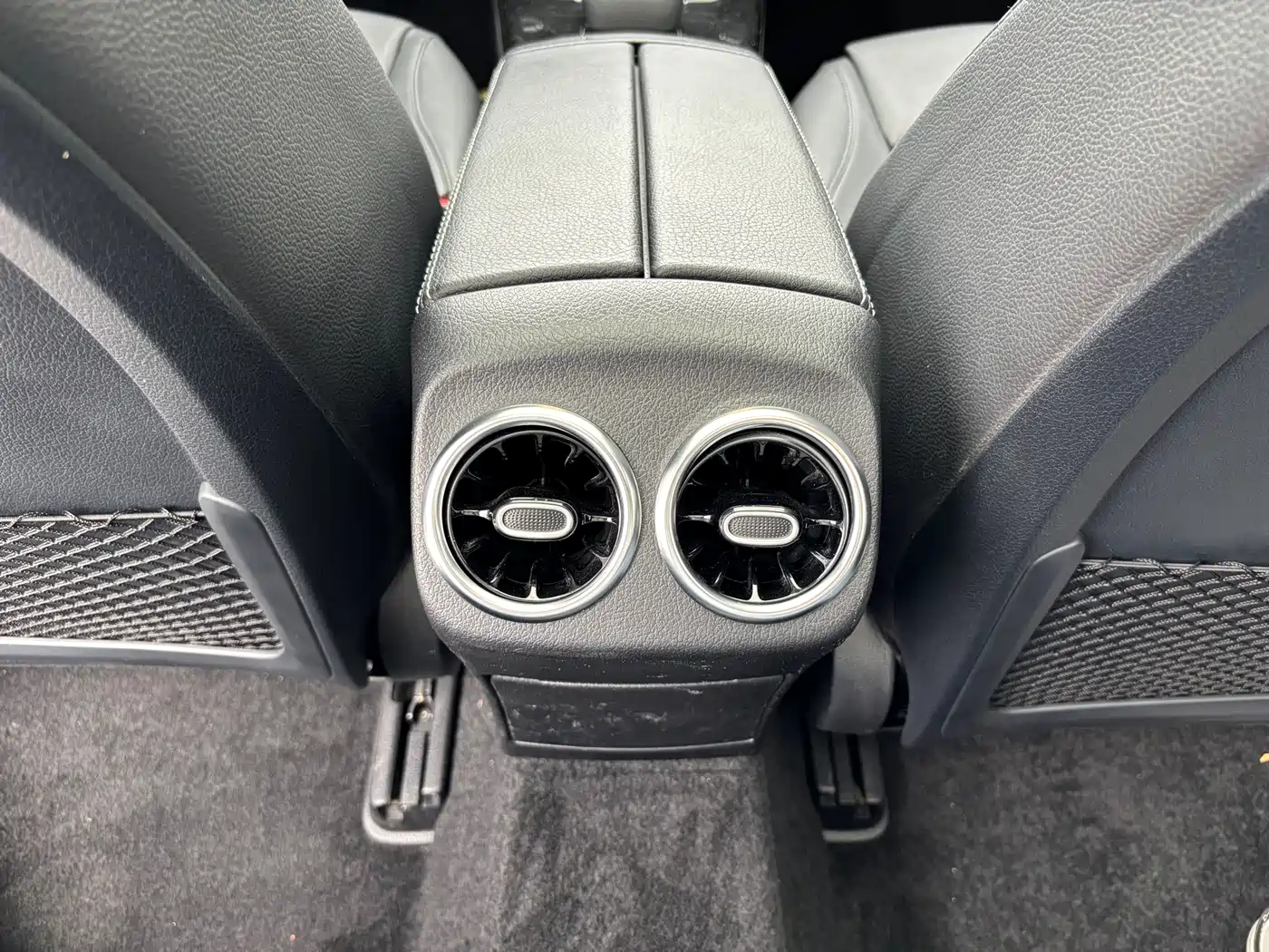 Mercedes-Benz A-Class 2020 A 200 L фото 15