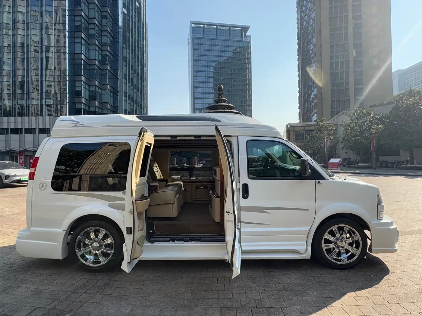 GMC Savana 2013 2013 5.3L AWD Leader Edition