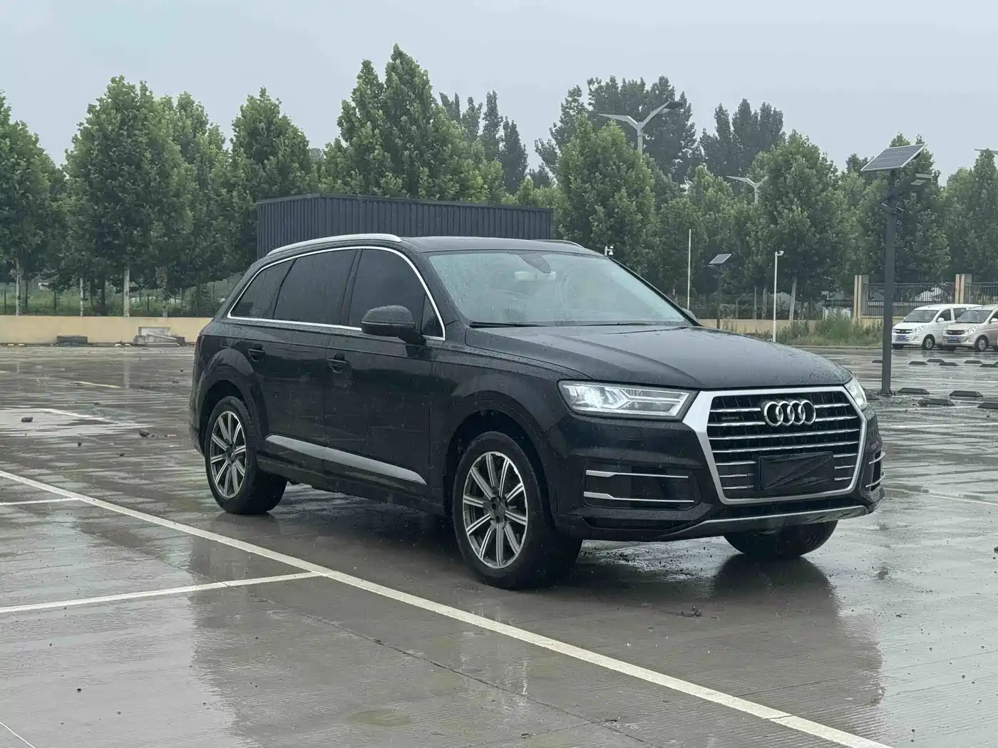 Фото 3 - Audi Q7