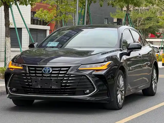 Toyota Avalon Гибрид, 2.5L XLE, Премиум