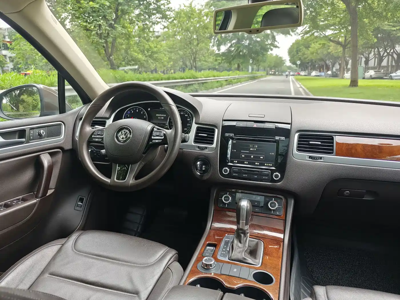 Фото 9 - Volkswagen Touareg