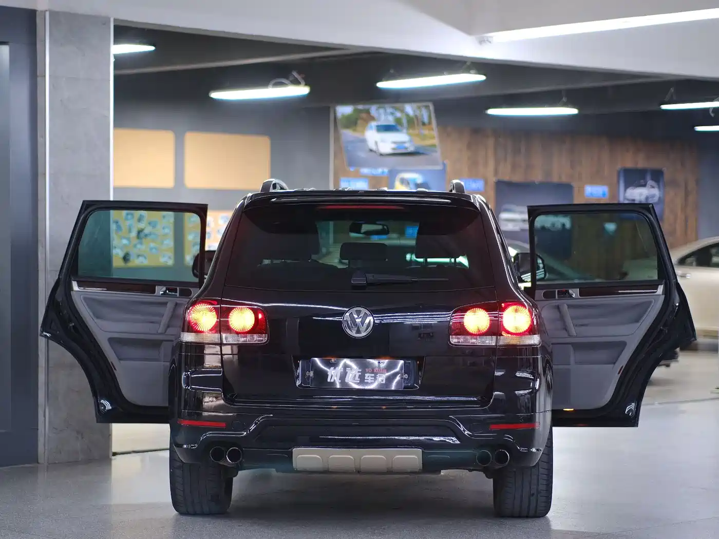 Volkswagen Touareg 2007 3.6L Luxury фото 8