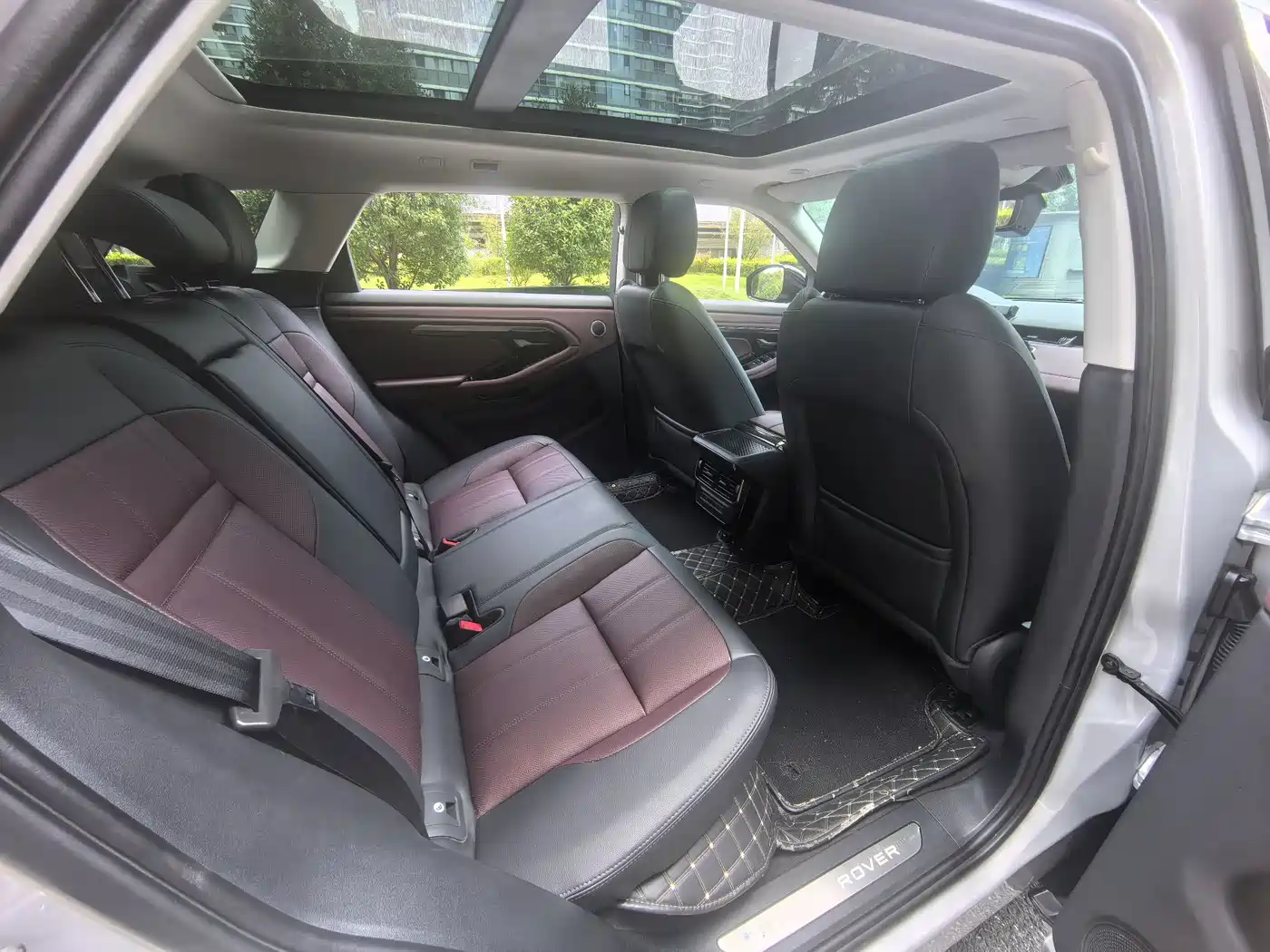 Photo 12 - Land Rover Range Rover Evoque