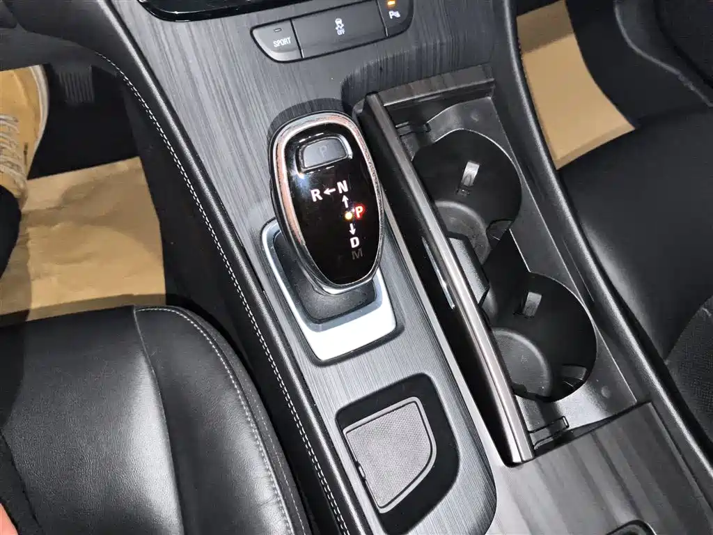 Buick LaCrosse 2018 Model 20T Elite Edition фото 10