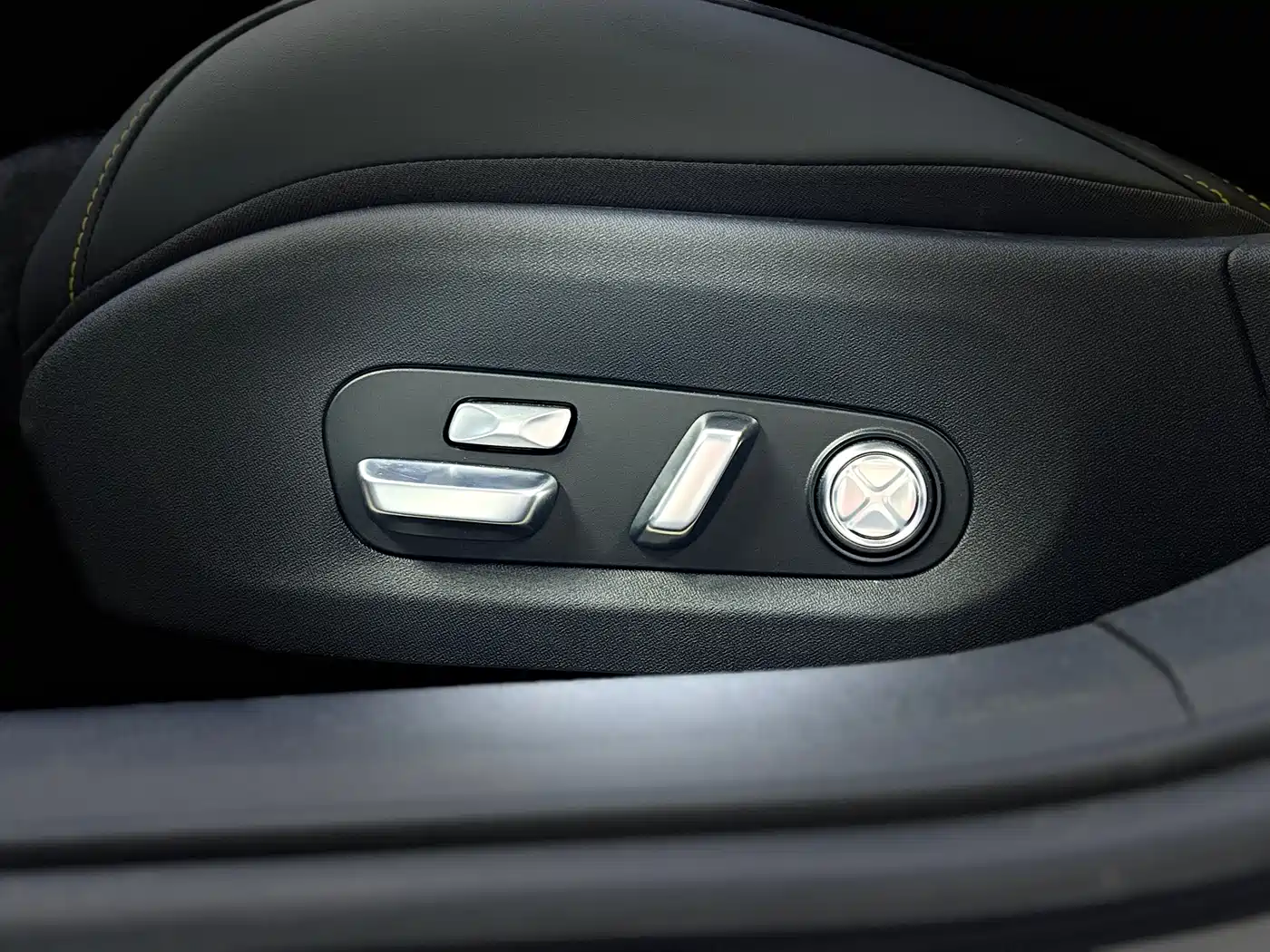 Xiaomi Auto Xiaomi SU7 Ultra 2025 Model Ultra фото 17