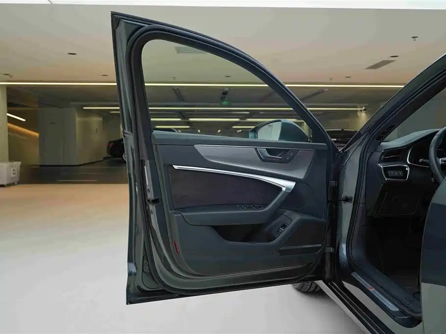 Audi A6L 2019 45 TFSI quattro Exclusive Dynamic фото 17