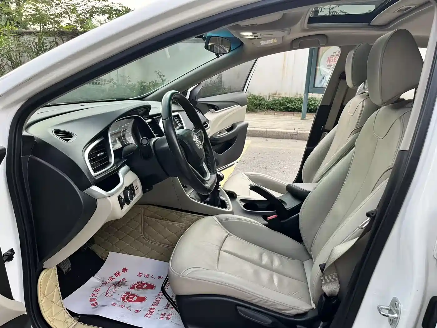 Buick Excelle 2018 15T Manual Elite (China V) фото 8